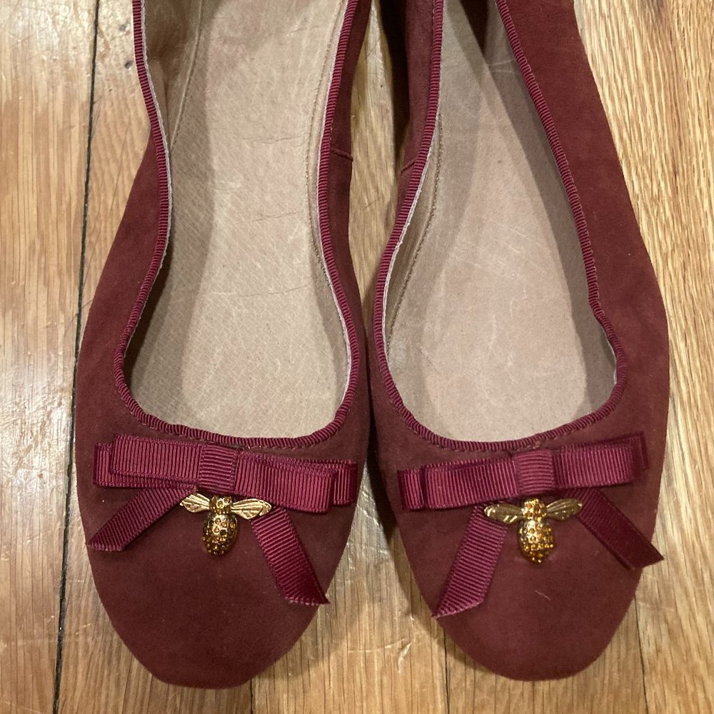Women's Fossil Leather Flats- Burgundy with Bee Charm (Size 11)